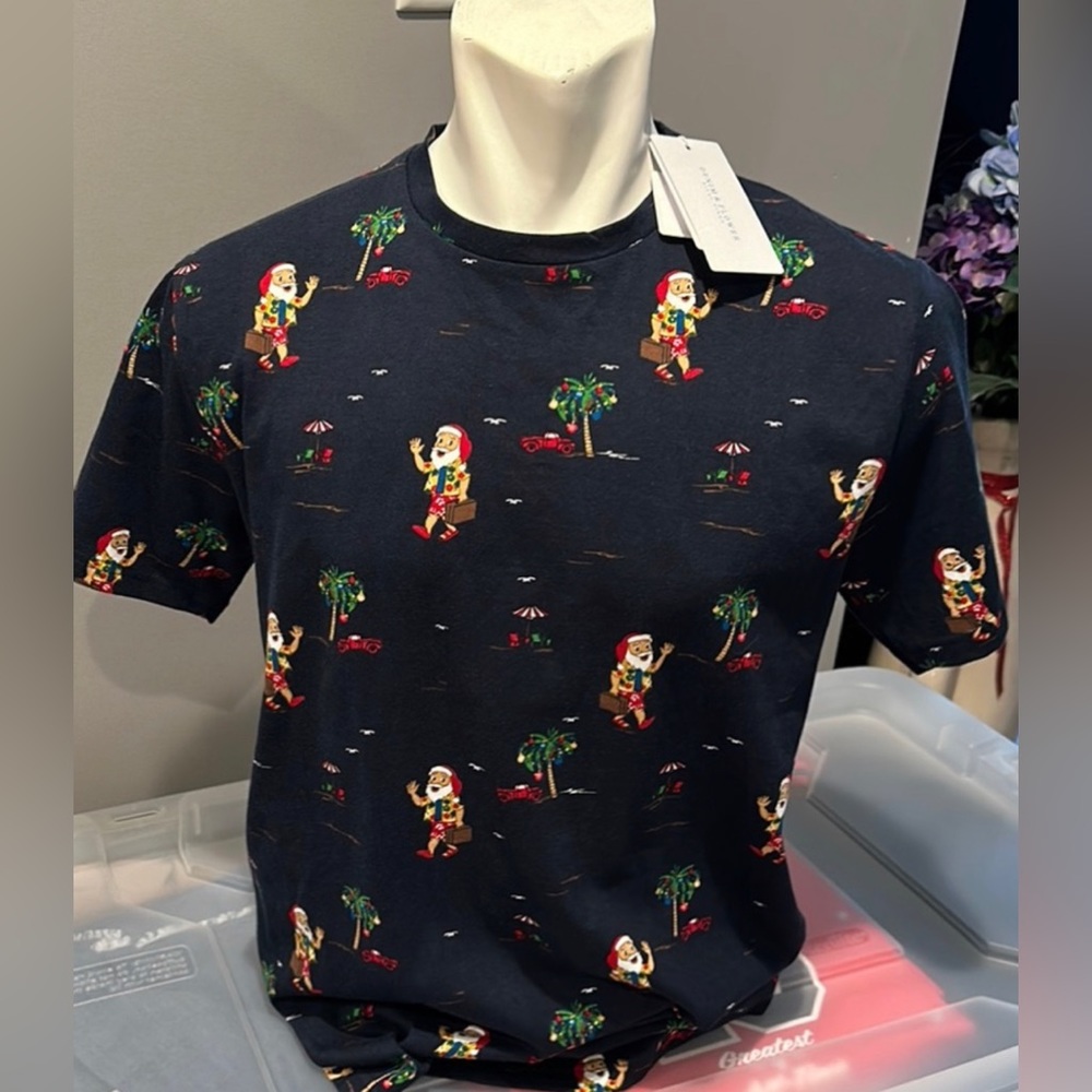 Brand new Denim & Flower short sleeve Santa T-shirt